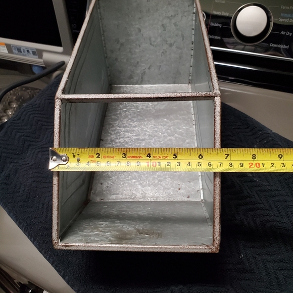 Farmhouse Galvanized Steel vintage Footed metal container L👀K - Picture 16 of 17